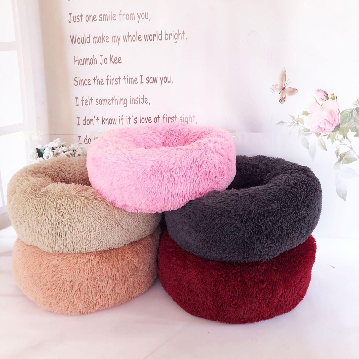 Luxury Retreat Plush Round Pet Bed - The Ultimate Haven For Small Dogs And Cats